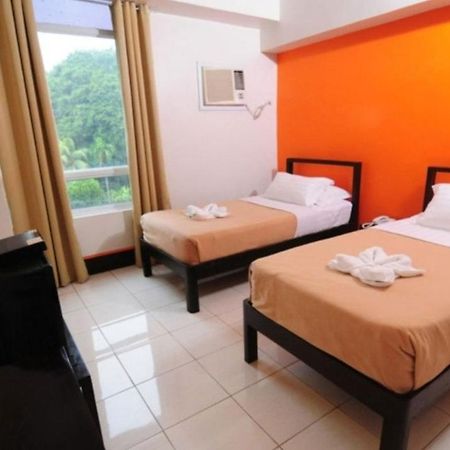 Negrense Suites Bacolod Eksteriør bilde