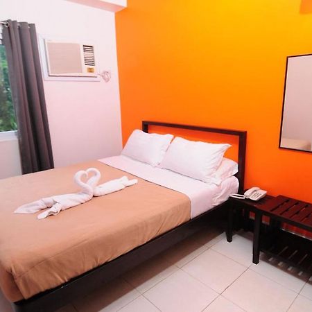 Negrense Suites Bacolod Eksteriør bilde